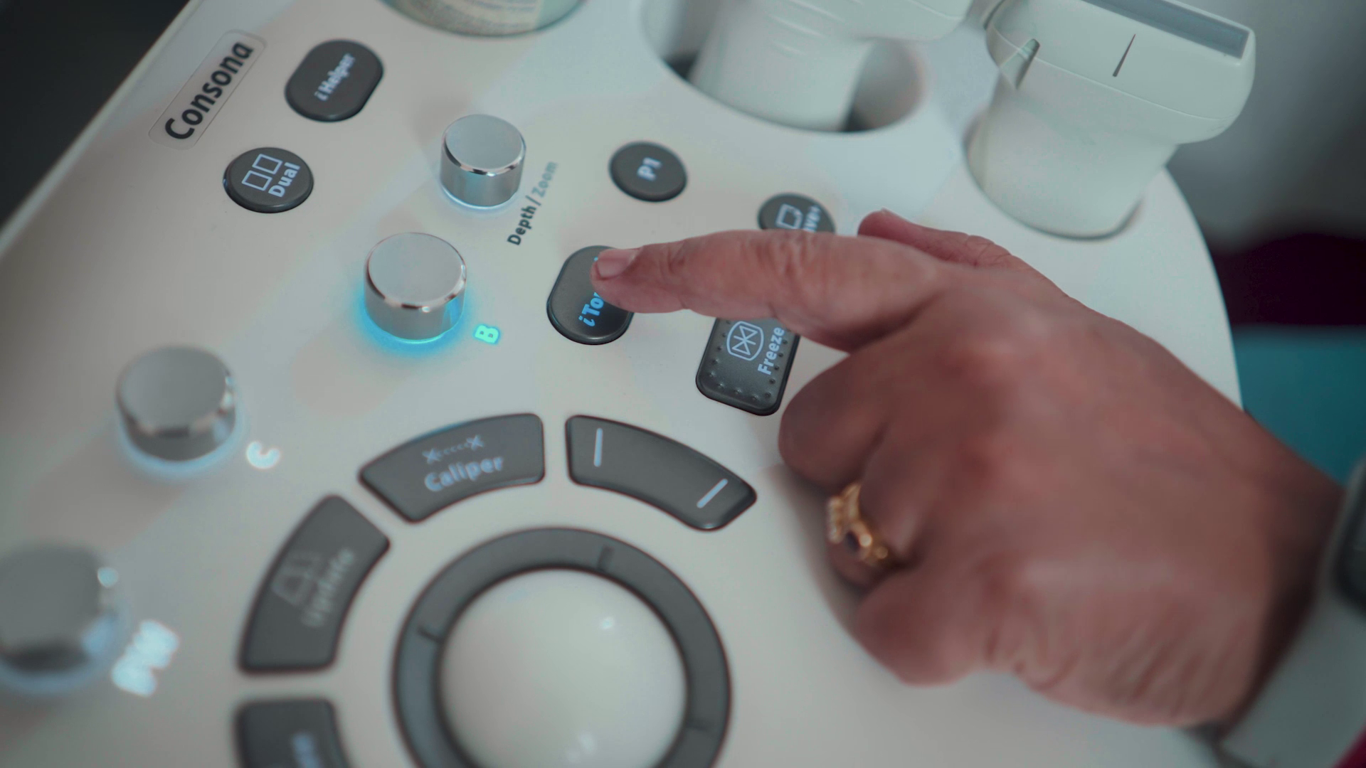 Ultrasound machine controls